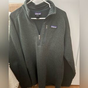 Patagonia Men's Dark Green pullover